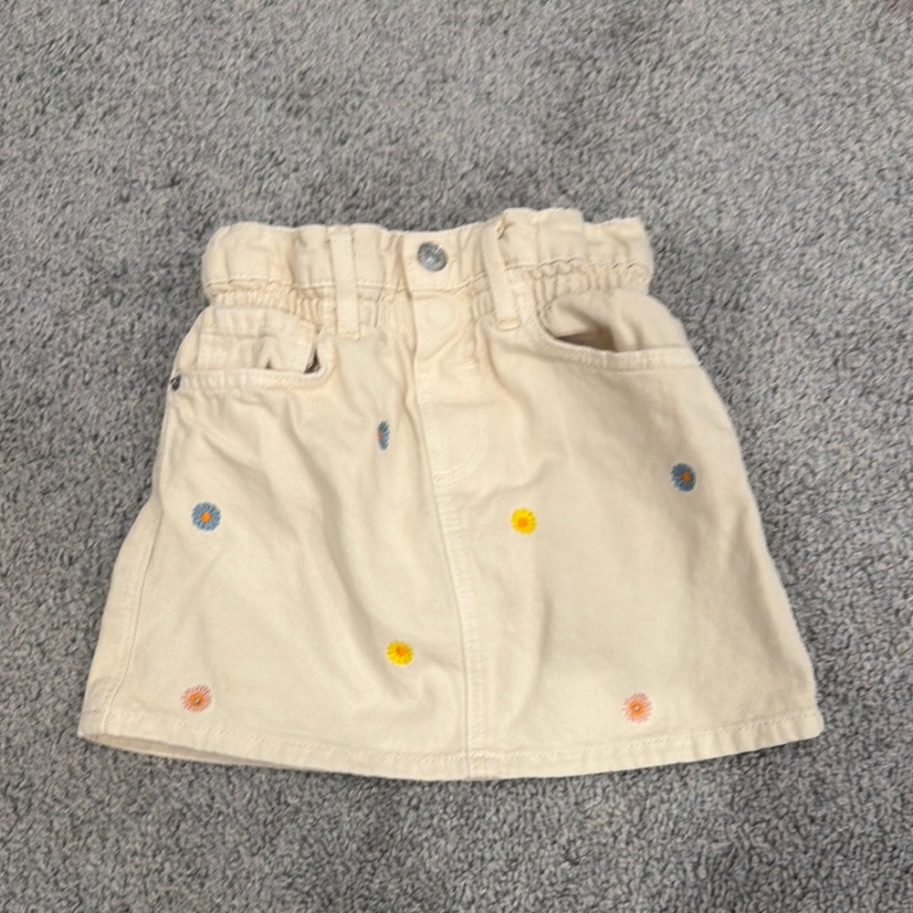 Cream Embroidered Daisy Kids Skirt